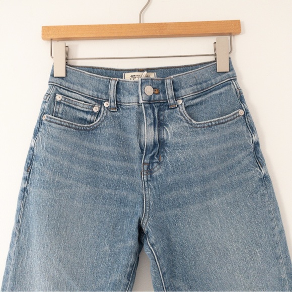 Madewell 90s Straight Jeans - Picture 7 of 9